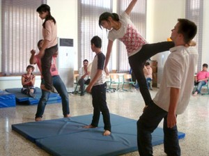 Kurdistan_arts_de_la_rue_atelier_acrobatie_2011
